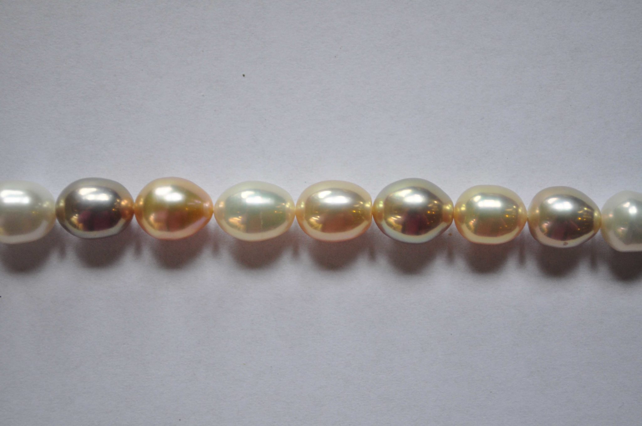 9.5-10MM OVAL FRESHWATER PEARLS