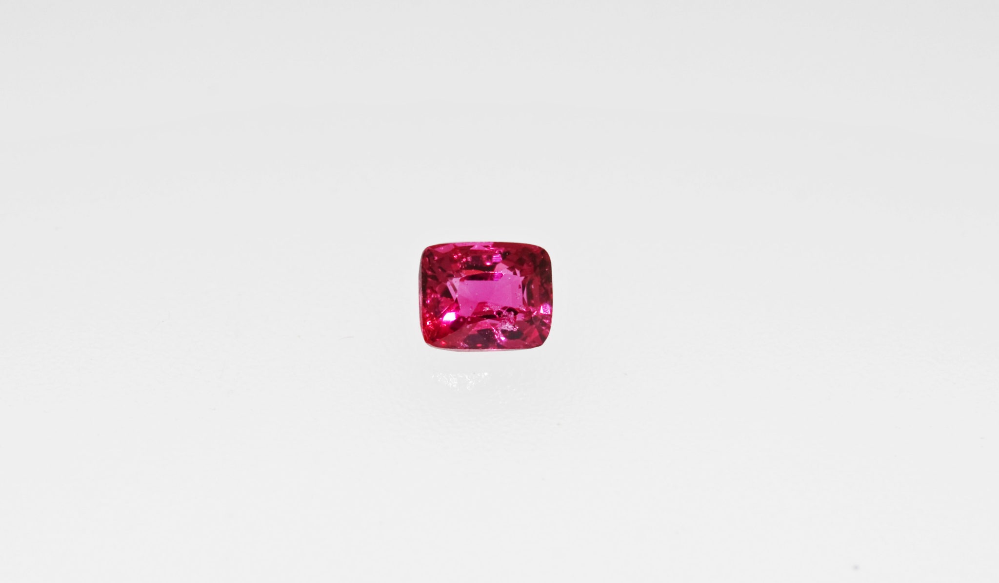 RED SPINEL CUSHION