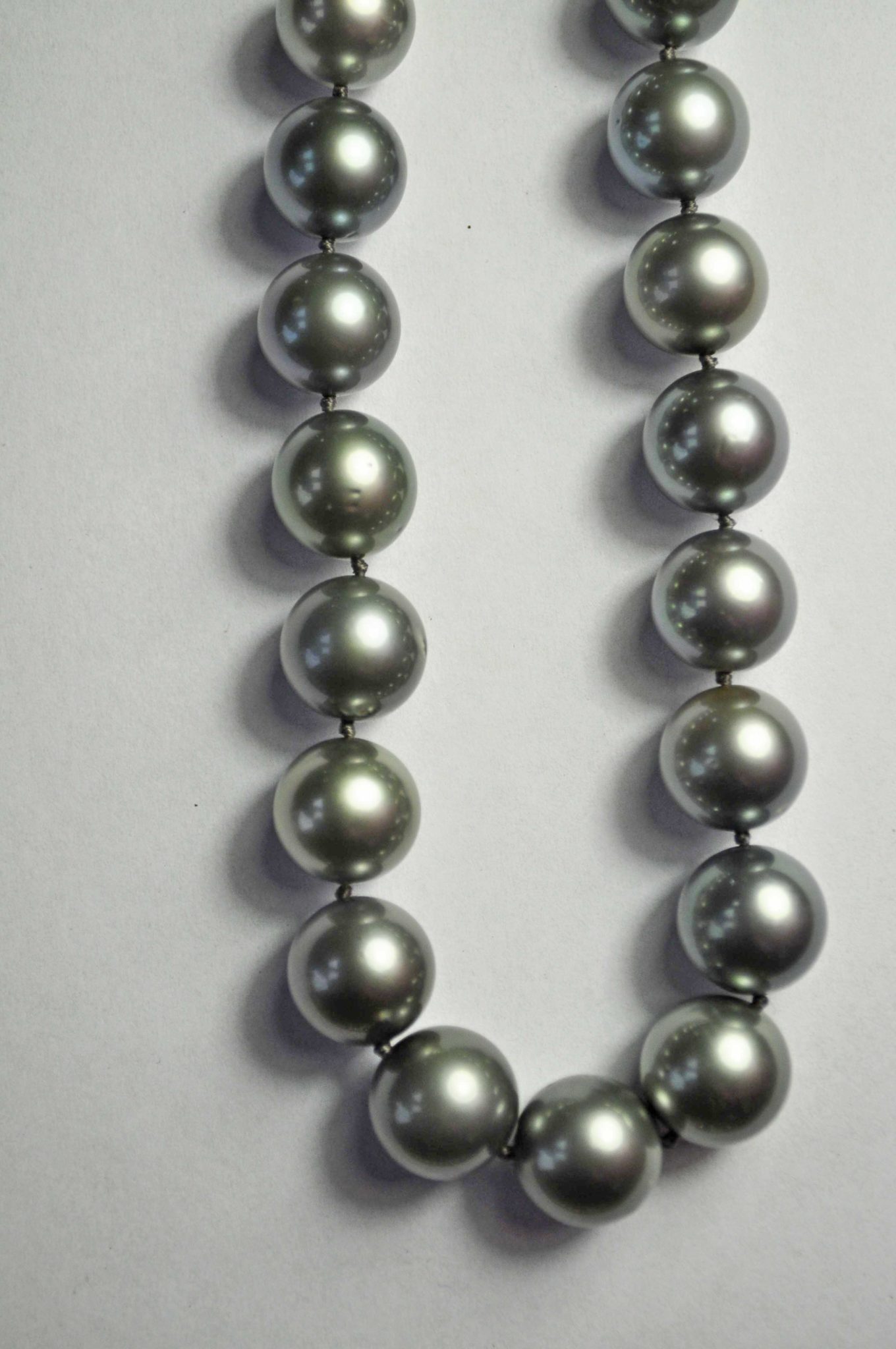 TAHITIAN PEARL NECKLACE